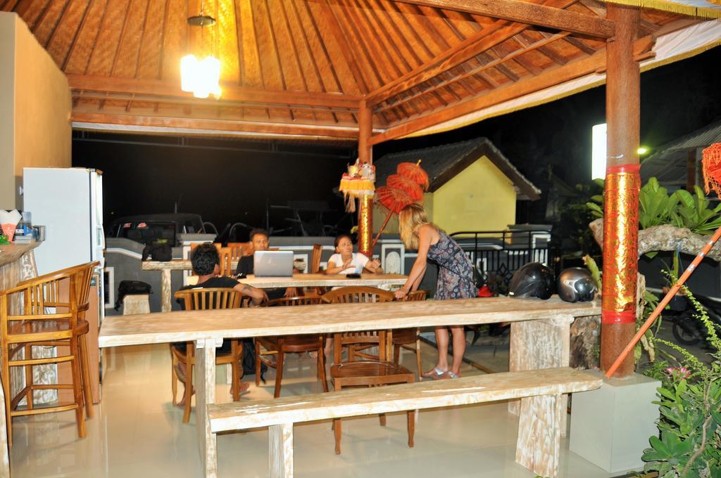 Deva Devi Beach Inn Luxury Batununggul Exterior photo